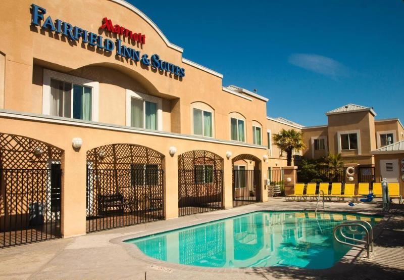 Country & By Radisson, Modesto-salida